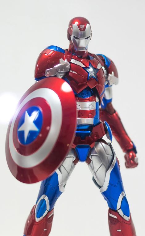 Репродукции картин Figurine captain America