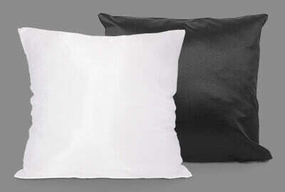 Черно-белая подушка