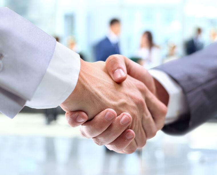 Репродукции картин Business handshake