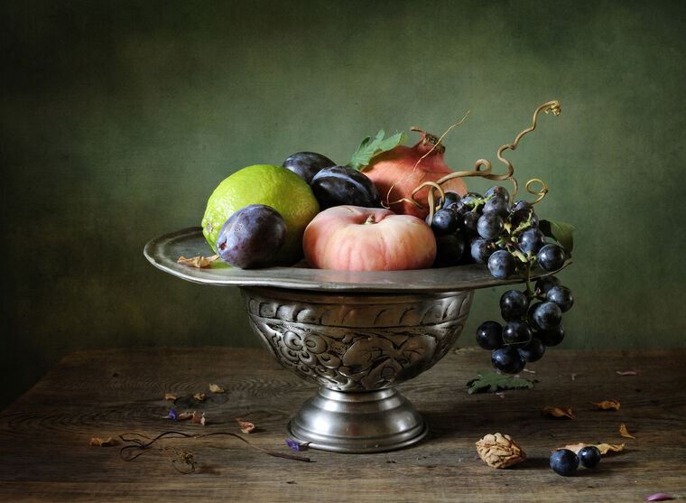 Paintings Still life with grapes and pomegranate