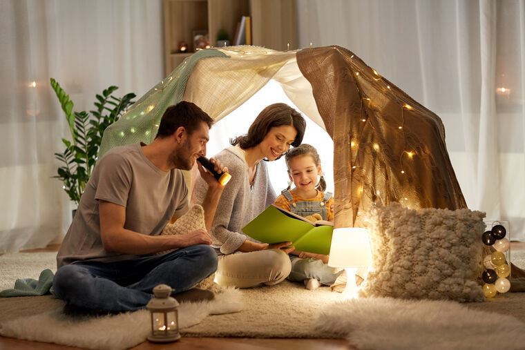 Картины Family in the children's tent