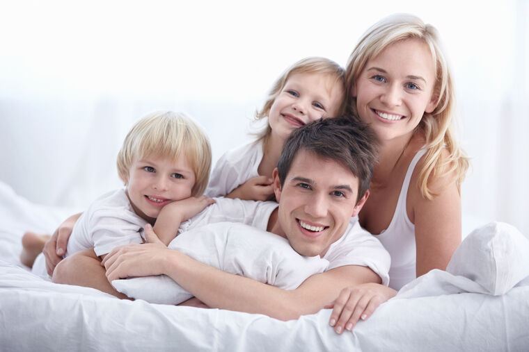 Картины, фото с паспарту Family at home