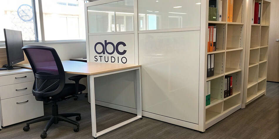 Наклейки uf dtf на элементы интерьера