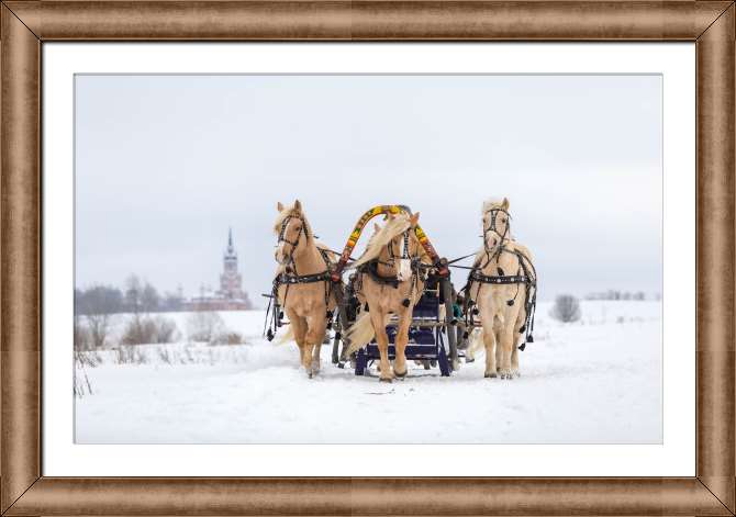 Картины в рамке, багете Зимняя тройка лошадей