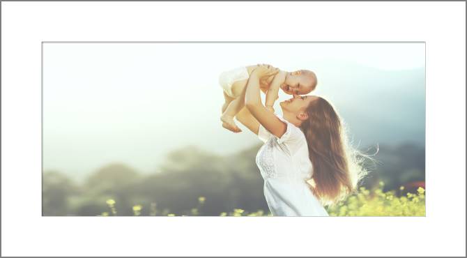 Paintings, photos from Passepartout Motherhood