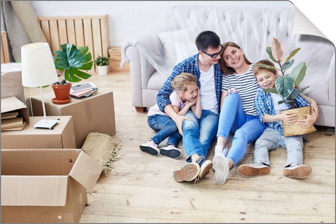 Купить и печать на заказ Картины на холсте Счастливая семья дома