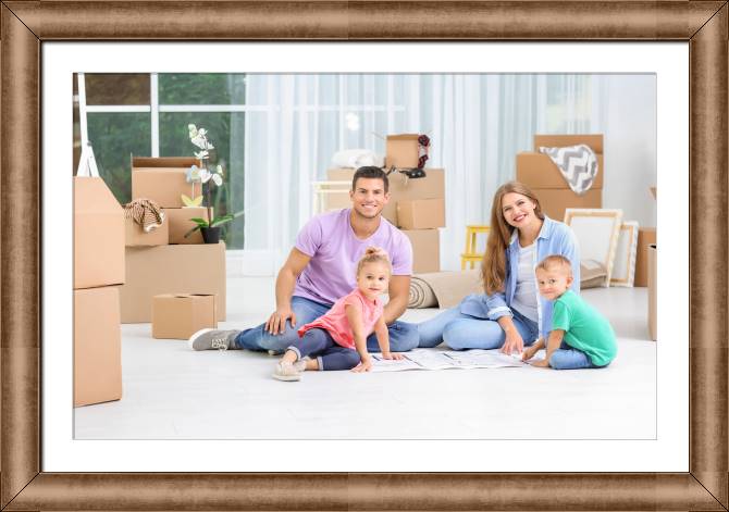 Картины в рамке, багете Moving to a new house