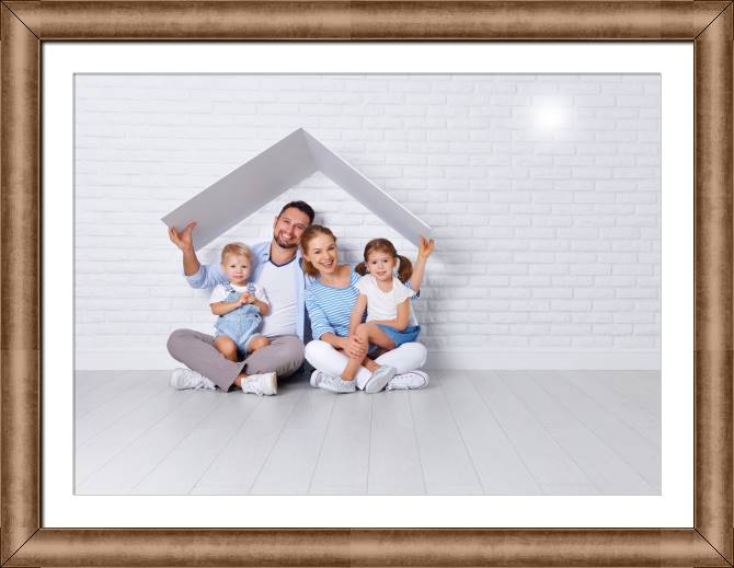 Картины в рамке, багете Under the roof