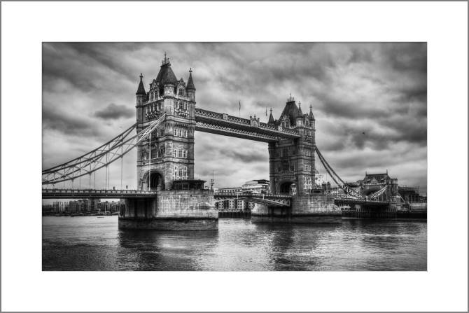 Купить и печать на заказ Картины, фото с паспарту Тауэрский мост в Лондоне