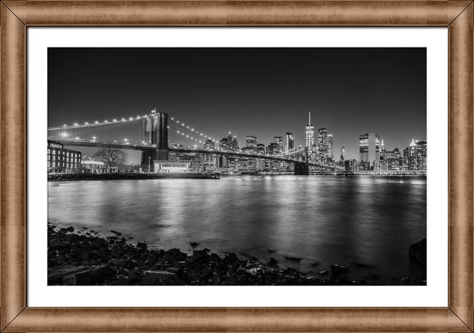 Framed and baguette paintings Brooklyn bridge at night