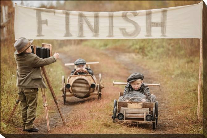 Картины на холсте Racing wooden cars