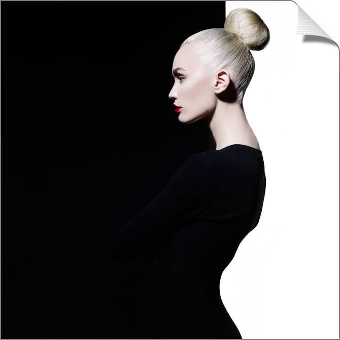 Купить и печать на заказ Картины на холсте Стильное фото девушки черно-белый фон