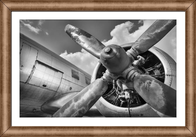 Купить и печать на заказ Картины в рамке, багете Самолет черно-белое фото
