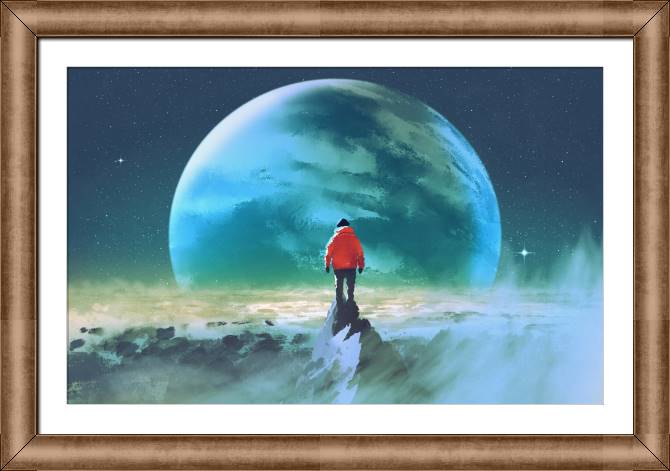 Купить и печать на заказ Картины в рамке, багете Человек на вершине горы и планета