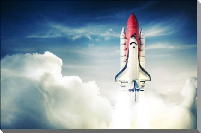 Картины на пластике, пеноркартоне Shuttle in the sky