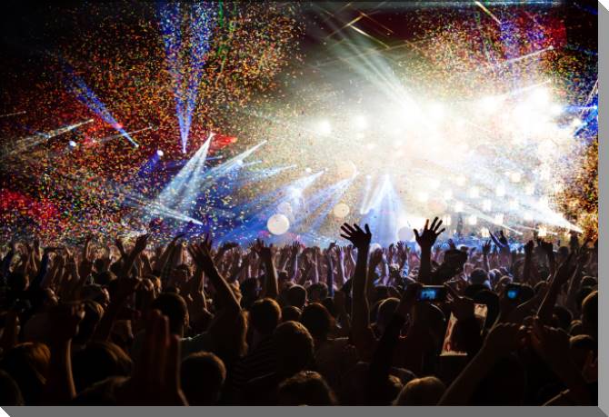 Картины на пластике, пеноркартоне Confetti at the concert