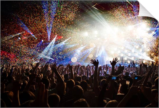 Купить и печать на заказ Картины на холсте Конфетти на концерте