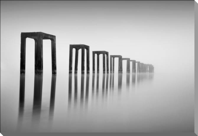 Картины на пластике, пеноркартоне Pier black and white photo