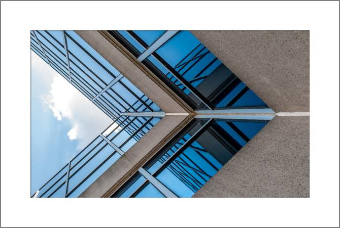 Paintings, photos from Passepartout The building of glass and concrete