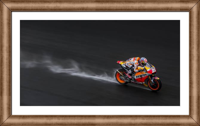 Купить и печать на заказ Картины в рамке, багете Мотогонщик