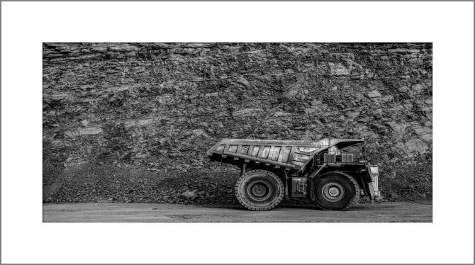 Картины, фото с паспарту Dump truck in coal mine