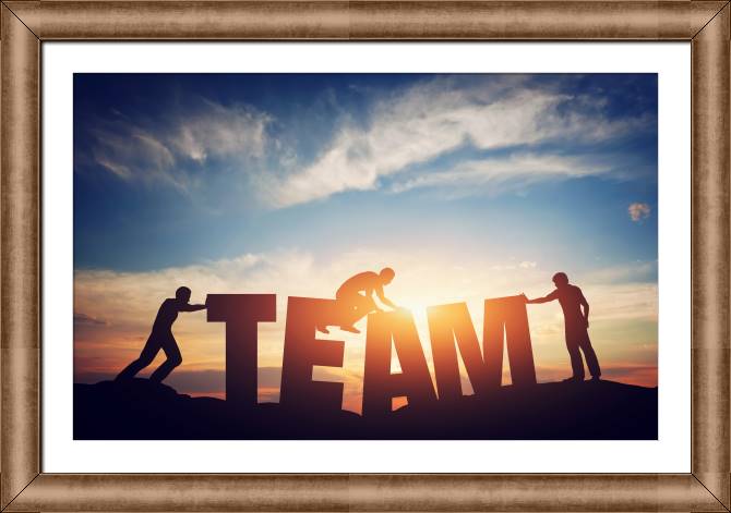 Купить и печать на заказ Картины в рамке, багете Команда