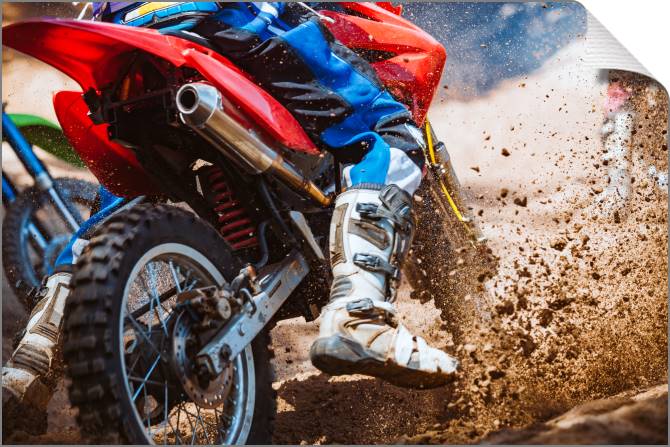 Купить и печать на заказ Картины на холсте Мотоциклист во время ускорения