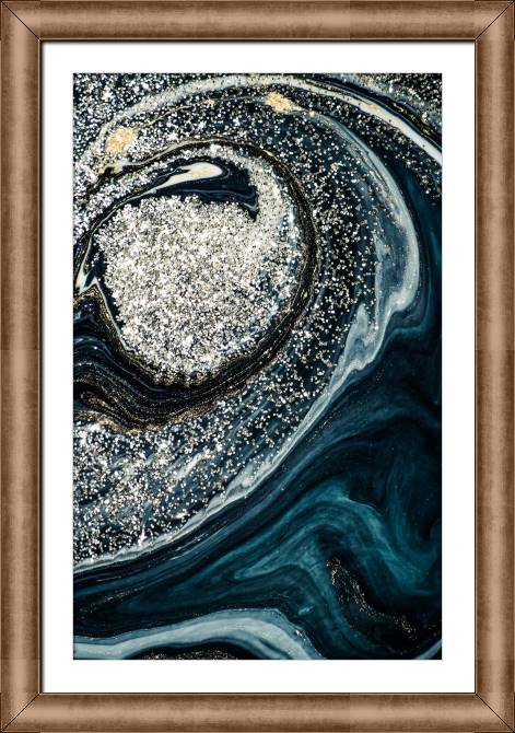 Картины в рамке, багете Silver sand on the dark marble