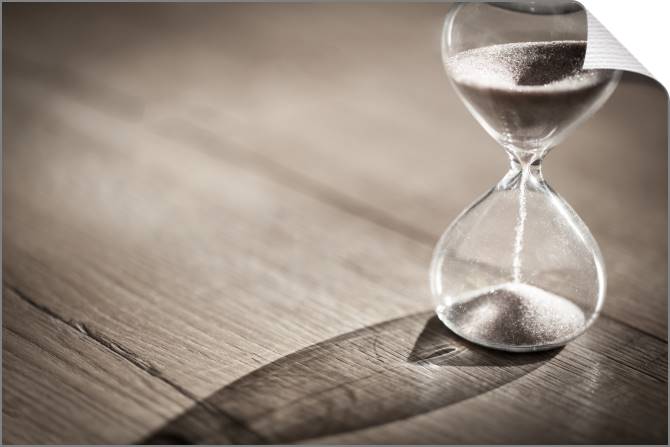 Купить и печать на заказ Картины на холсте Песочные часы сепия