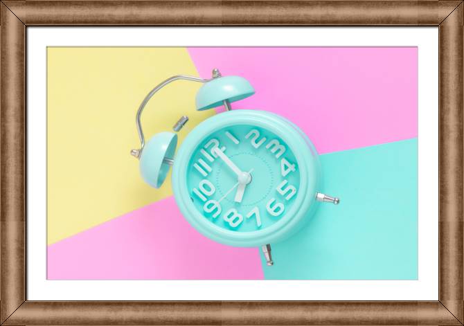 Картины в рамке, багете Alarm clock on a background of pastel tones