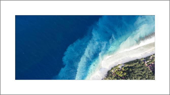 Paintings, photos from Passepartout The view from the top of the beach