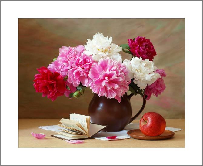 Купить и печать на заказ Картины, фото с паспарту Фото букет пионов