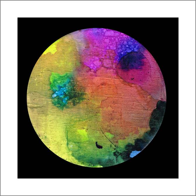 Купить и печать на заказ Картины, фото с паспарту Разноцветный круг на черном фоне