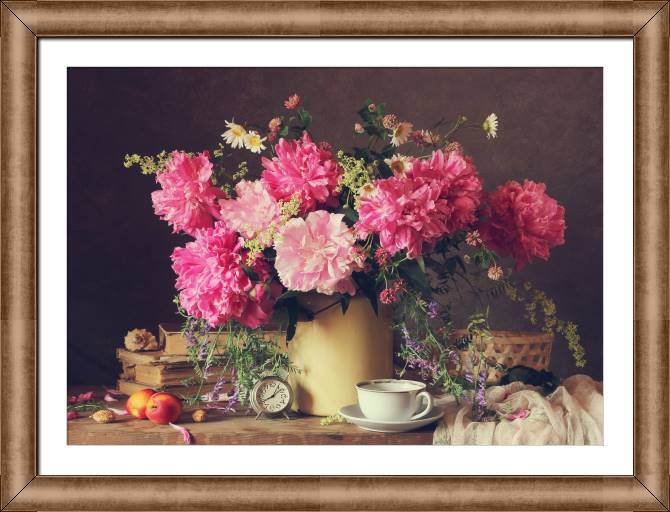 Paintings on canvas Retro photo with the peonies